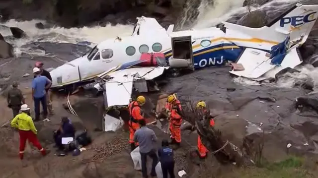 avião,queda,postura